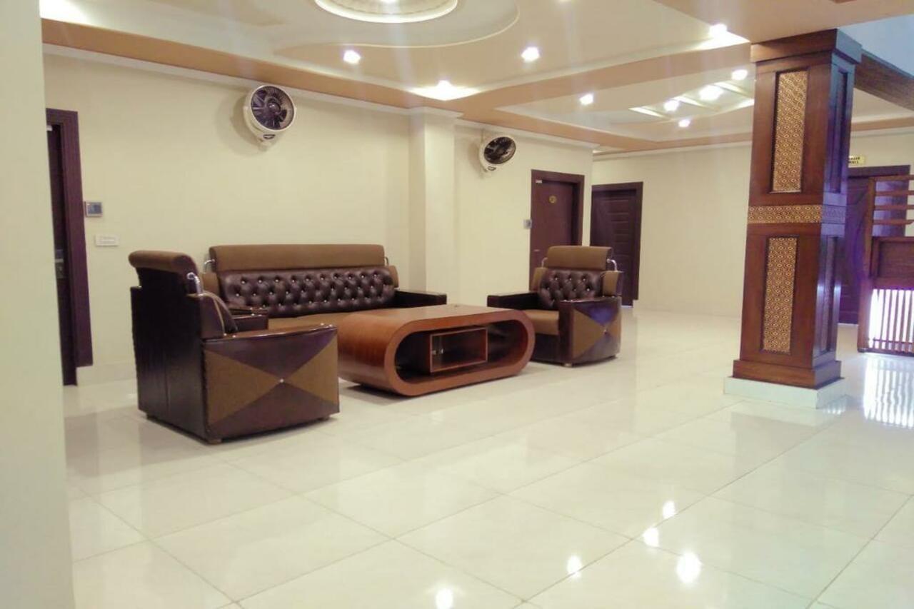 Hotel Crown Inn Multan Luaran gambar