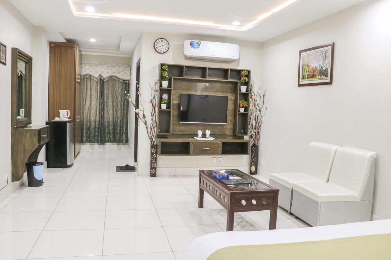 Hotel Crown Inn Multan Luaran gambar