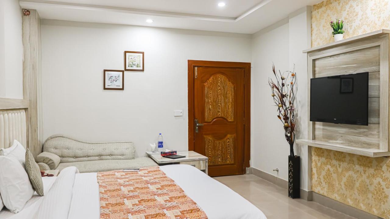Hotel Crown Inn Multan Luaran gambar