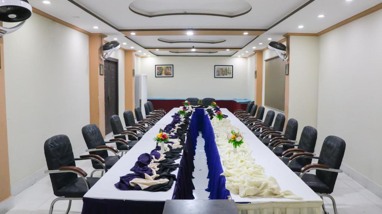 Hotel Crown Inn Multan Luaran gambar