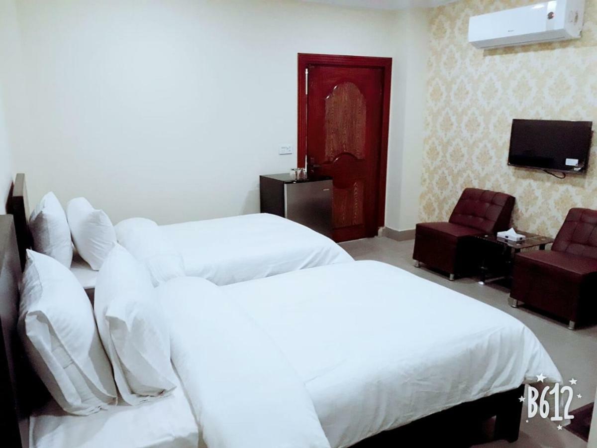 Hotel Crown Inn Multan Luaran gambar