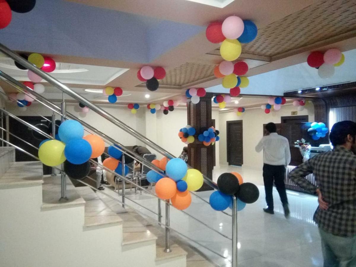 Hotel Crown Inn Multan Luaran gambar