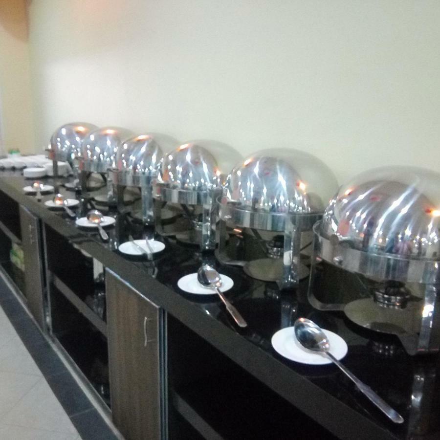 Hotel Crown Inn Multan Luaran gambar